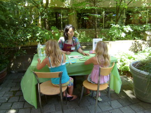 Intern at Legacy Health conducting a therapeutic garden session